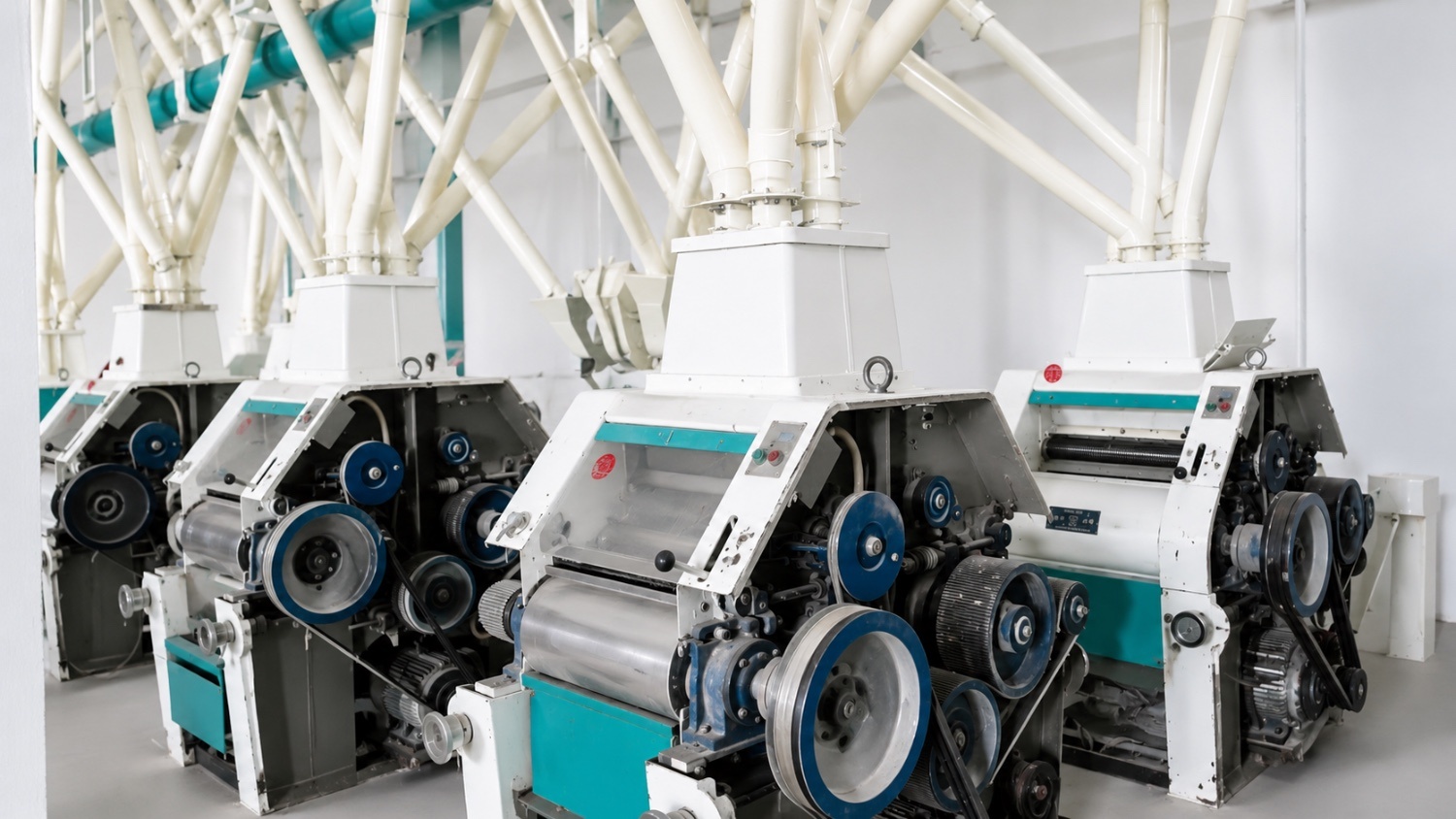 Flour milling equipment